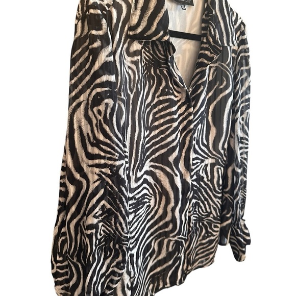 Jones New York Collection Woman Animal Print Blouse/Jacket - B/W -20W - Picture 6 of 11